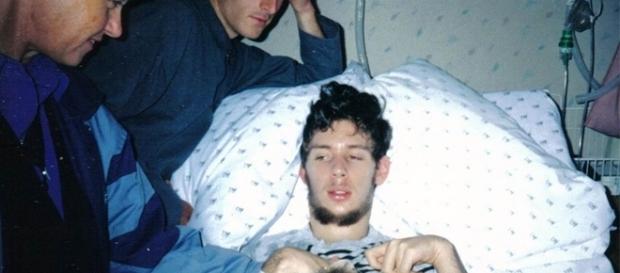 O jovem ficou em coma desde os 12 anos de idade O jovem ficou em coma desde os 12 anos de idade