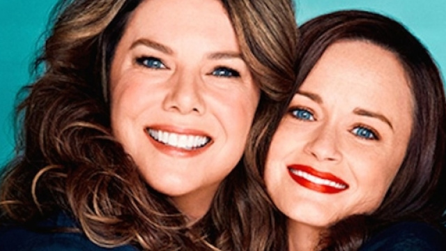Gilmore Girls - Il poster ufficiale con Lauren Graham e Alexis Bledel