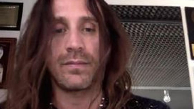 Il cantante Povia in un'immagine presa da un video