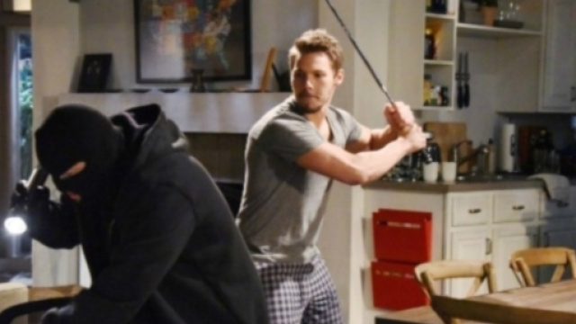 Liam trova un ladro in casa image www.comingsoon.it