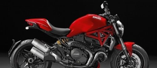 Monster 1200 2017 entrega 152 cv, 15 a a mais do que a anterior