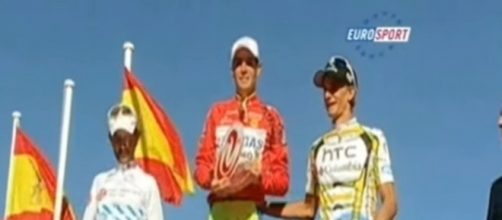 Peter Velits sul podio della Vuelta Espana vinta da Nibali