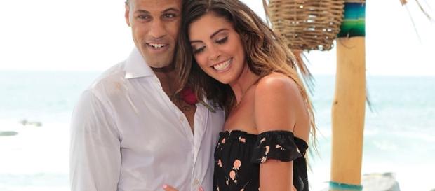 Bachelor in Paradise: Grant Kemp, Lace Morris Are Engaged, Living ... - people.com Bachelor in Paradise: Grant Kemp, Lace Morris Are Engaged, Living ... - people.com
