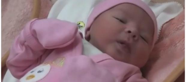 Bebê foi encontrada pouco depois Bebê foi encontrada pouco depois
