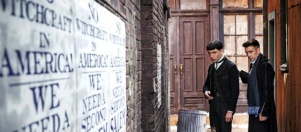 Fantastic Beasts: 9 Questions To Answer in the Next Film | Den of Geek - denofgeek.com Fantastic Beasts: 9 Questions To Answer in the Next Film | Den of Geek - denofgeek.com
