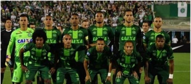 Football team in aircrash Colombia / Photo screencap via @VETTUPARAMPIL Twitter Football team in aircrash Colombia / Photo screencap via @VETTUPARAMPIL Twitter