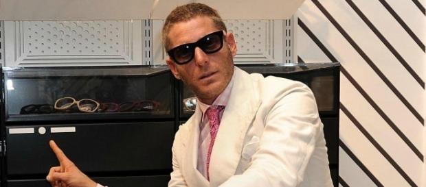 Lapo Elkann fondatore del marchio di moda "Italian Independent" Lapo Elkann fondatore del marchio di moda "Italian Independent"