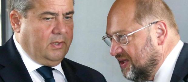 Mischen sich in die Innenpolitik Österreichs ein, Schulz und Gabriel. Mischen sich in die Innenpolitik Österreichs ein, Schulz und Gabriel.