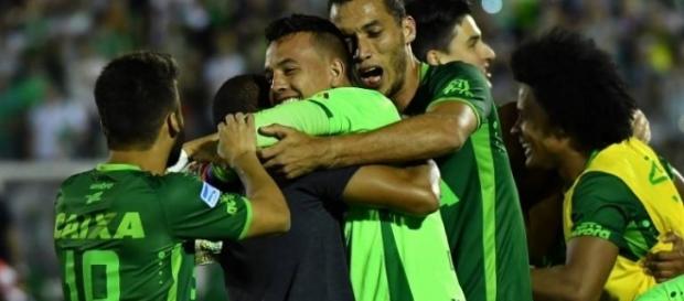 Tragédia com o avião do time da Chapecoense Tragédia com o avião do time da Chapecoense