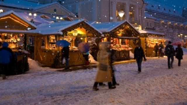 Neve sui mercatini di natale a Merano