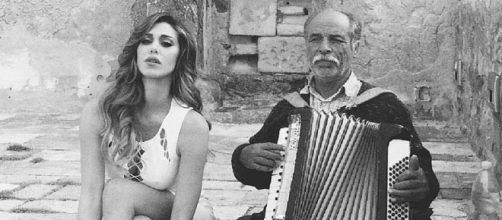 Belen a Cefalù per la campagna Guess by Marciano (dal suo profilo facebook)