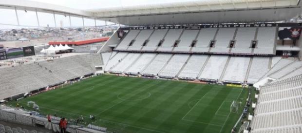 Arena Corinthians é alvo de polêmica por parte da imprensa Arena Corinthians é alvo de polêmica por parte da imprensa
