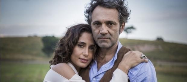 Camila Pitanga assistiu à morte de Domingos Montagner Camila Pitanga assistiu à morte de Domingos Montagner