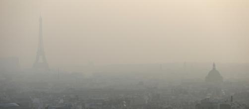 Pic de pollution à Paris: le stationnement résidentiel gratuit - bfmtv.com