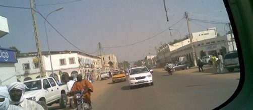 Avenue Charles-de-Gaulle, N'Djamena / Photo by Afcone, Flickr - https://www.flickr.com/photos/afcone/3184751451