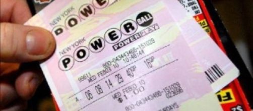 Tennessee 20 win Powerball Jackpot of $420.9 million. Photo: Blasting News Library - 1011now.com
