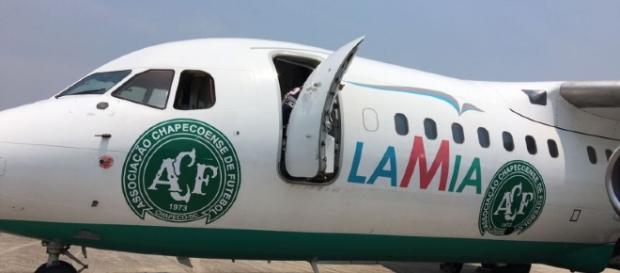 Avião que levaria a delegação da Chapecoense à final da Sul-Americana Avião que levaria a delegação da Chapecoense à final da Sul-Americana