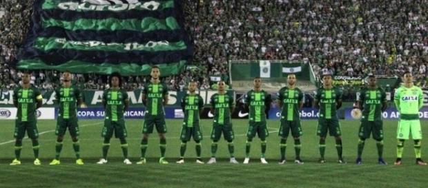 Dezanove atletas perderam a vida no acidente Dezanove atletas perderam a vida no acidente