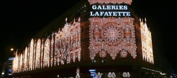 Galeries Lafayette - Noel - via Flickr Coralie Ferreira CC BY Galeries Lafayette - Noel - via Flickr Coralie Ferreira CC BY
