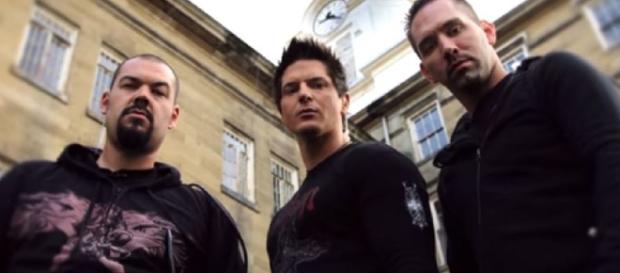 Il team Ghost Adventures: Aaron Goodwin, Zak Bagans e Nick Groff. Il team Ghost Adventures: Aaron Goodwin, Zak Bagans e Nick Groff.