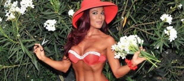 Iliana Calabró y su cuerpo marcado Iliana Calabró y su cuerpo marcado