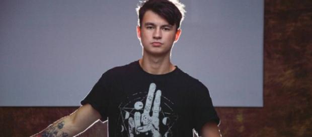 Jovem de 19 anos, que foi decapitado por rival enciumado. Jovem de 19 anos, que foi decapitado por rival enciumado.