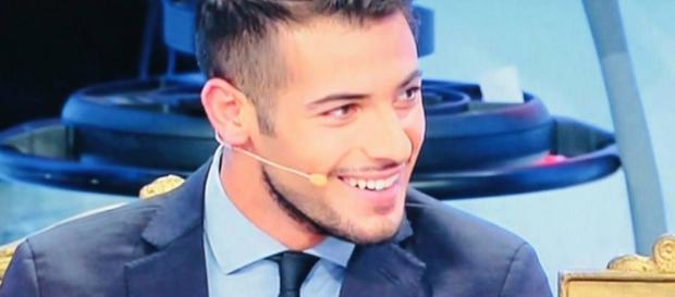 Scopriamo chi è la nuova fidanzata di Aldo Palmeri Scopriamo chi è la nuova fidanzata di Aldo Palmeri