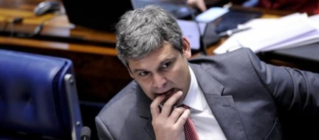 Senador Lindbergh Farias do Partido dos Trabalhadores Senador Lindbergh Farias do Partido dos Trabalhadores