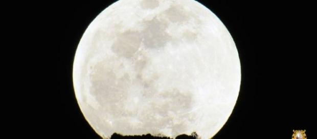 Superlua poderá ser vista em novembro Superlua poderá ser vista em novembro