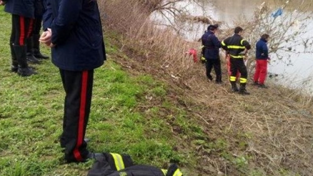 Calabria: rinvenuto cadavere nel fiume Crati nei pressi di Cosenza