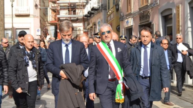 Delrio a Mormanno per l'accordo sulla viabilità del Pollino