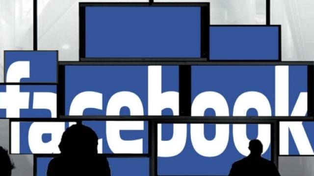 Il fondatore di Facebook, Mark Zuckerberg, sotto inchiesta della procura di Monaco.