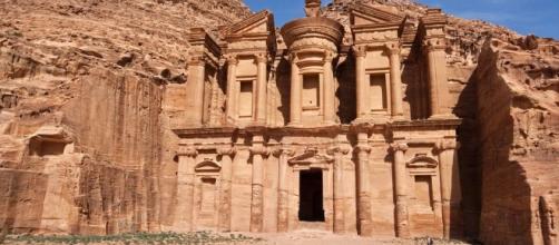 5 Must-See Places When You're in Petra - justluxe.com
