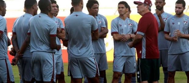 Com Levir correndo o risco, Fluminense encara o Cruzeiro no domingo (Foto: Band) Com Levir correndo o risco, Fluminense encara o Cruzeiro no domingo (Foto: Band)