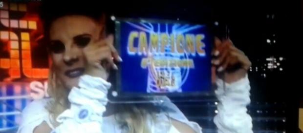 Silvia Mezzanotte ha vinto la sesta edizione del Tale e Quale Show Silvia Mezzanotte ha vinto la sesta edizione del Tale e Quale Show