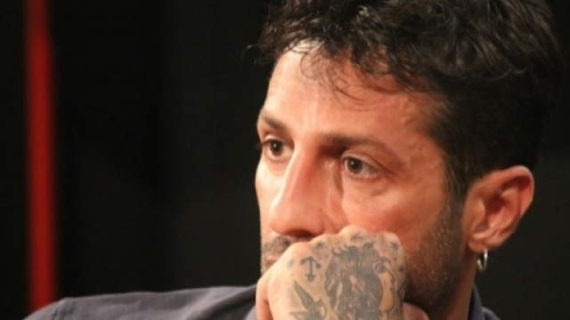 Fabrizio Corona, la Guardia di Finanza sequestra la casa milanese