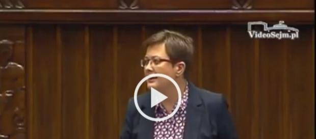 Do sieci niemal codziennie trafiają kolejne 'mądrości' polityków Nowoczesnej. Do sieci niemal codziennie trafiają kolejne 'mądrości' polityków Nowoczesnej.