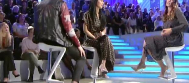 Ecco l'intervista di Giulia e Andrea a Verissimo. Ecco l'intervista di Giulia e Andrea a Verissimo.