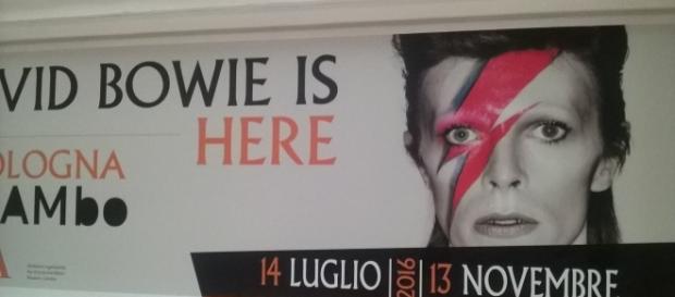 Il manifesto di 'David Bowie Is' al MAMbo Il manifesto di 'David Bowie Is' al MAMbo