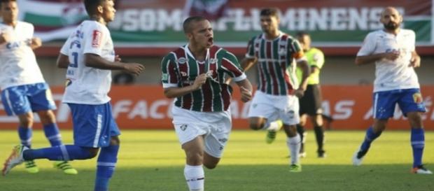 Marcos Júnior comemorando gol na vitória de 2 a 0 sobre o Cruzeiro no primeiro turno do Brasileirão (Foto: Reginaldo Pimenta/Raw Image/Lancepress) Marcos Júnior comemorando gol na vitória de 2 a 0 sobre o Cruzeiro no primeiro turno do Brasileirão (Foto: Reginaldo Pimenta/Raw Image/Lancepress)