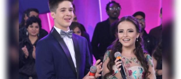 Namorado de Larissa Manoela aparece sem aliança e gera rumores de separação Namorado de Larissa Manoela aparece sem aliança e gera rumores de separação