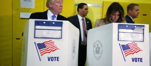 Trump non si fida del voto di sua moglie?