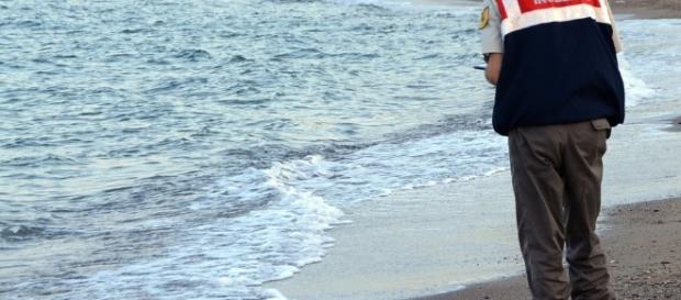 Aylan Kurdi and the Photos That Change History - WSJ - wsj.com Aylan Kurdi and the Photos That Change History - WSJ - wsj.com