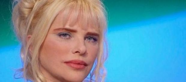 Cicciolina ed il rapimento del figlio in America. Cicciolina ed il rapimento del figlio in America.