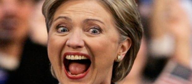 Hillary Clinton, en plein concert n'ira pas voir l'humoriste Trump (L'Express.fr) Hillary Clinton, en plein concert n'ira pas voir l'humoriste Trump (L'Express.fr)