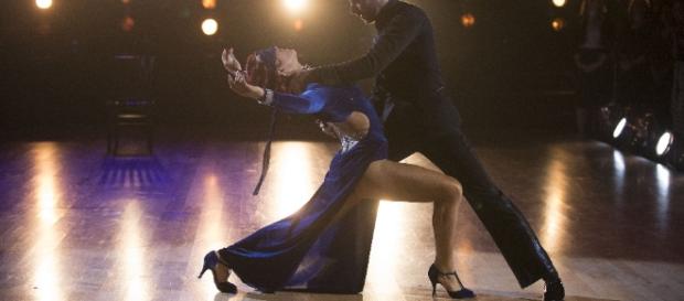 James and Sharna perform their tango. (http://thebarretender.tv/blog/2016/11/james-hinchcliffe-dancing-stars-comeback-kid) James and Sharna perform their tango. (http://thebarretender.tv/blog/2016/11/james-hinchcliffe-dancing-stars-comeback-kid)