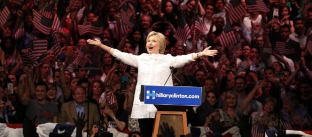 la Clinton e il dossier emailgate: procedimento archiviato la Clinton e il dossier emailgate: procedimento archiviato