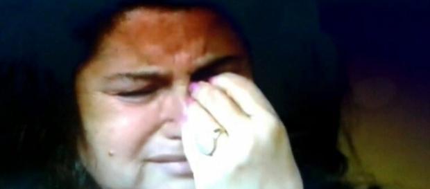 La madre di Tiziana Cantone in lacrime durante il Maurizio Costanzo Show La madre di Tiziana Cantone in lacrime durante il Maurizio Costanzo Show