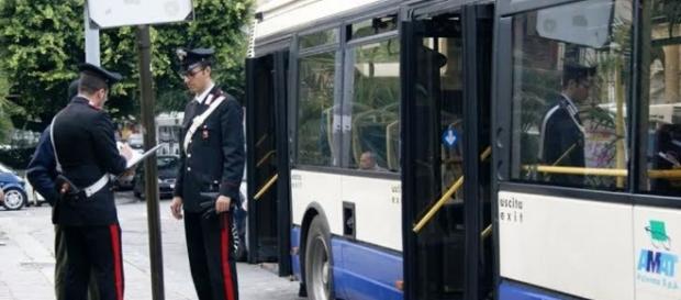 Palpeggia" le vittime sull'autobus, arrestato borseggiatore in via ... - palermotoday.it Palpeggia" le vittime sull'autobus, arrestato borseggiatore in via ... - palermotoday.it