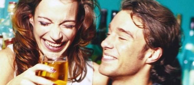 Um estudo aponta que casais que se embebedam juntos são mais felizes Um estudo aponta que casais que se embebedam juntos são mais felizes